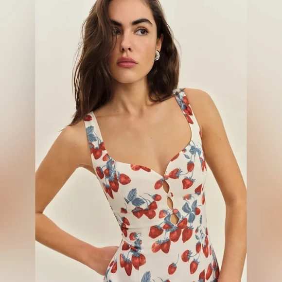 Reformation Laine Dress In Strawberry Jam, brand new, never worn, no flaws.